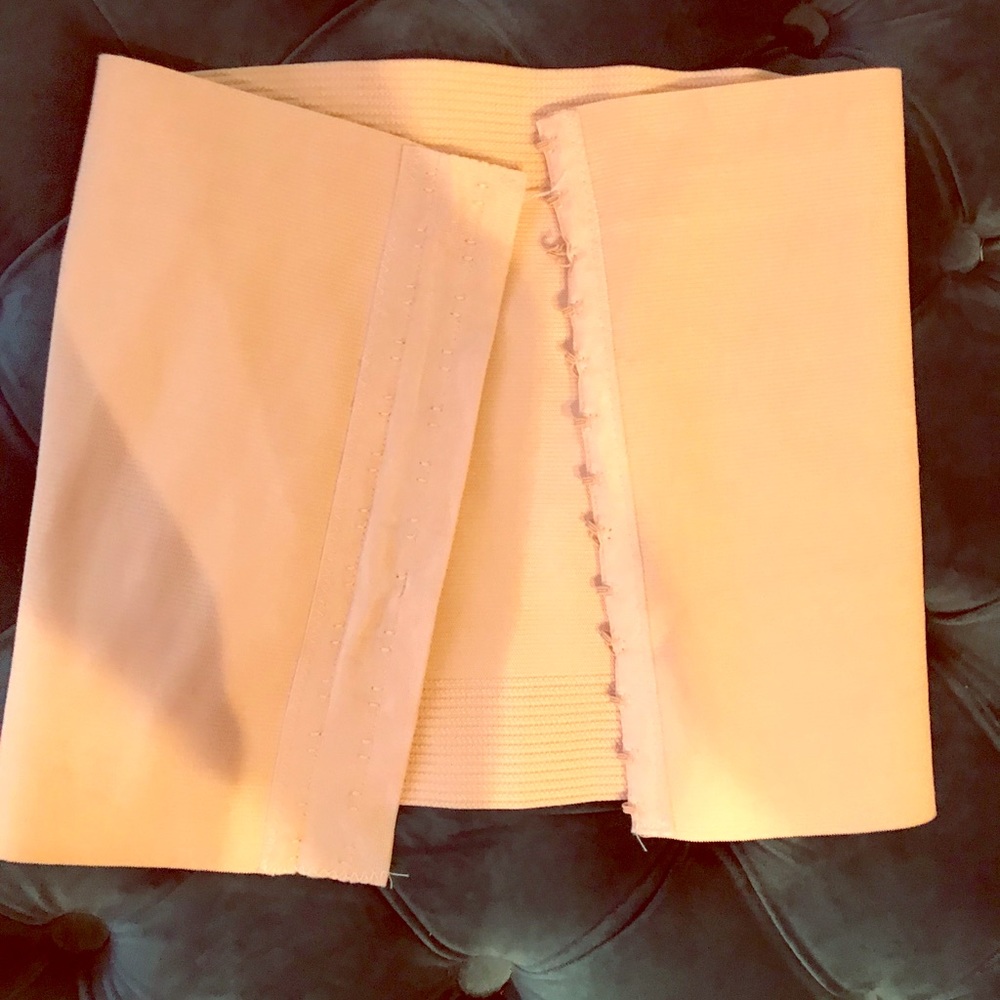 Waist trainer